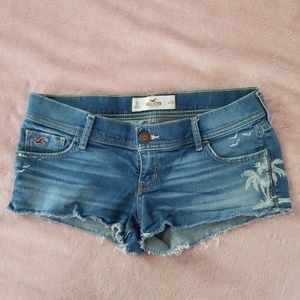 Hollister cut off shorts
